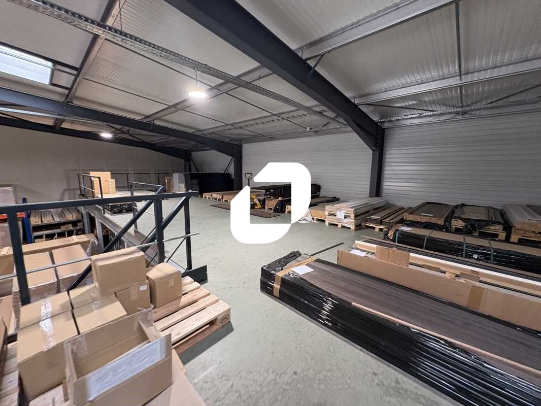 A proximité des différents axes routiers, IMMPROV