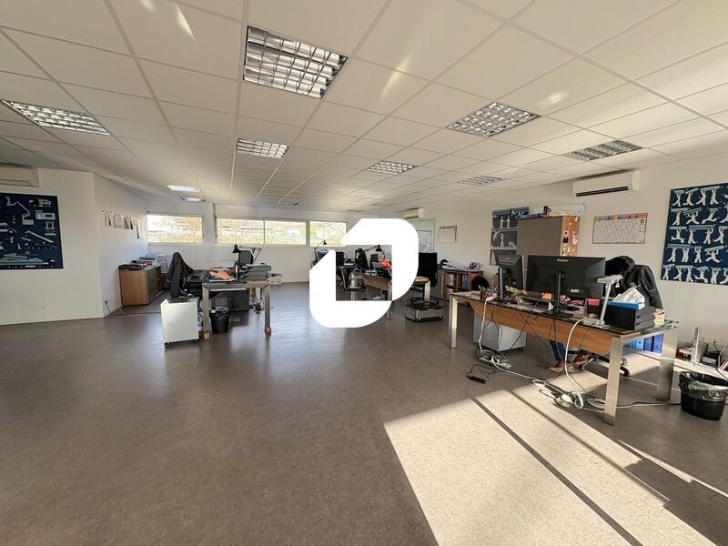 Au pied de la N89, IMMPROVE vous propose à la loc