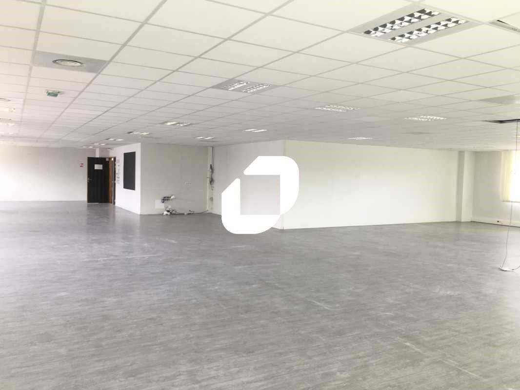 Saint Priest, face au Parc de Parilly, au sein d'