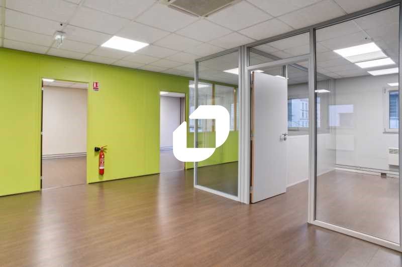 Villeurbanne, dans le Parc d'Activités "Actimart 