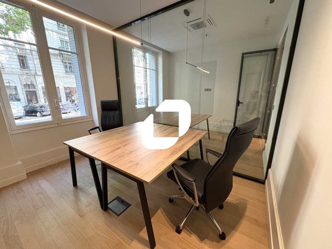 IMMPROVE vous propose un bureau à sous-louer de 3