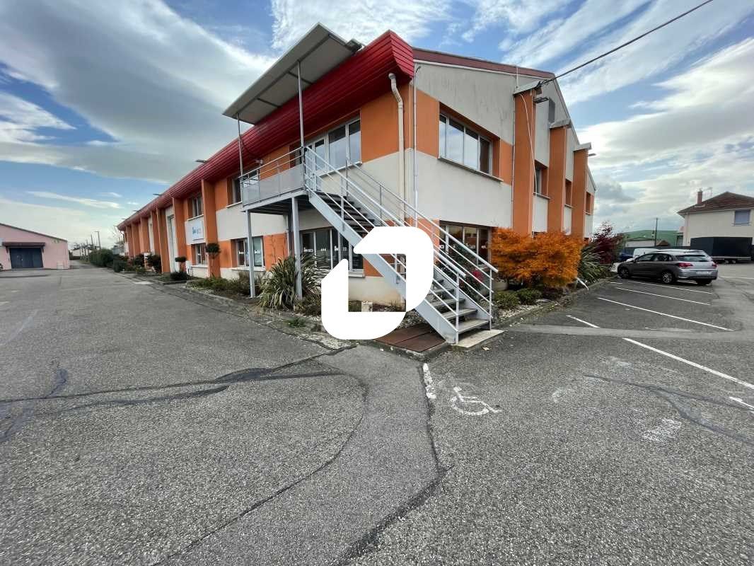 Sur la commune de Décines, au sein du Parc d'acti