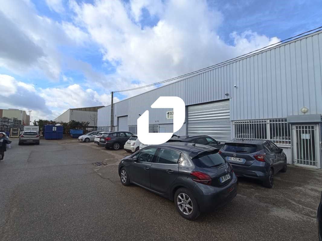 Immprove vous propose un local d'activité disponi