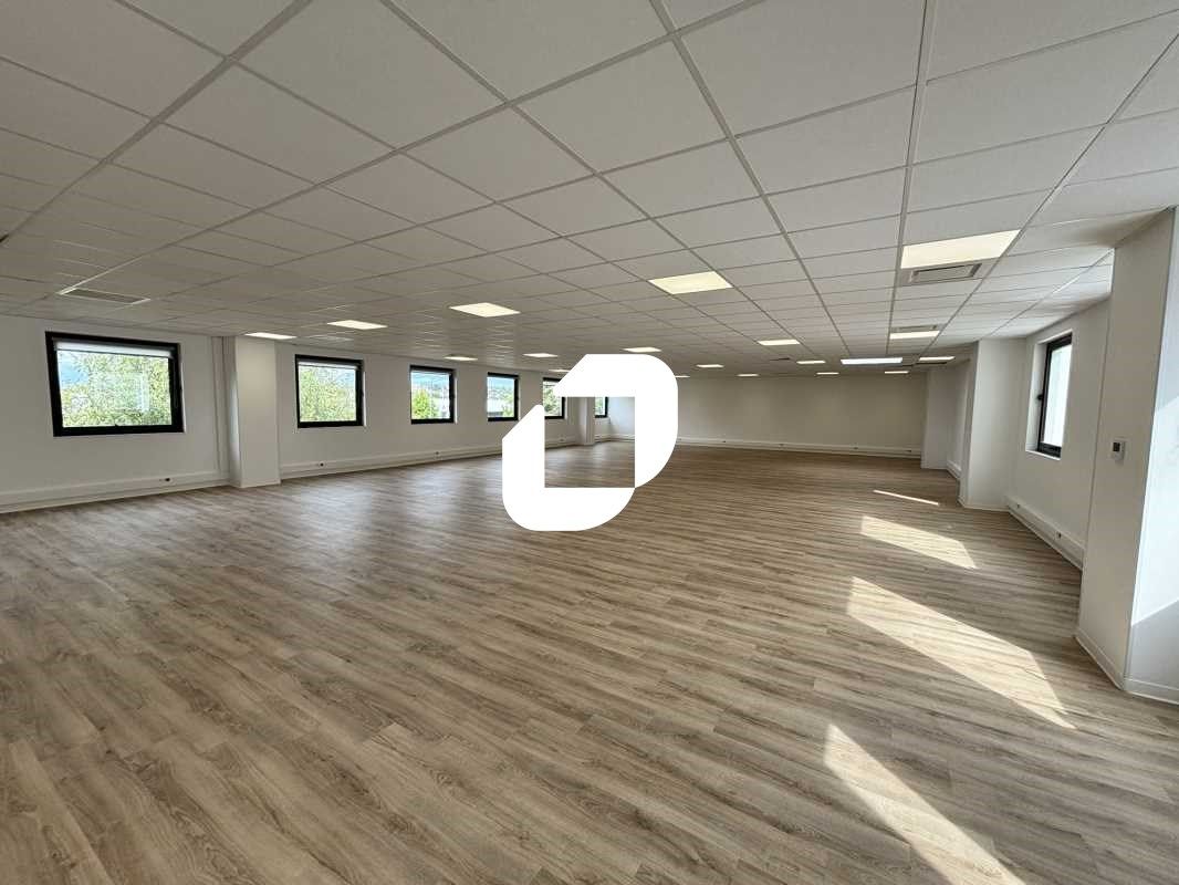 Au sein du parc d'activité MILEWAY d'une superfic