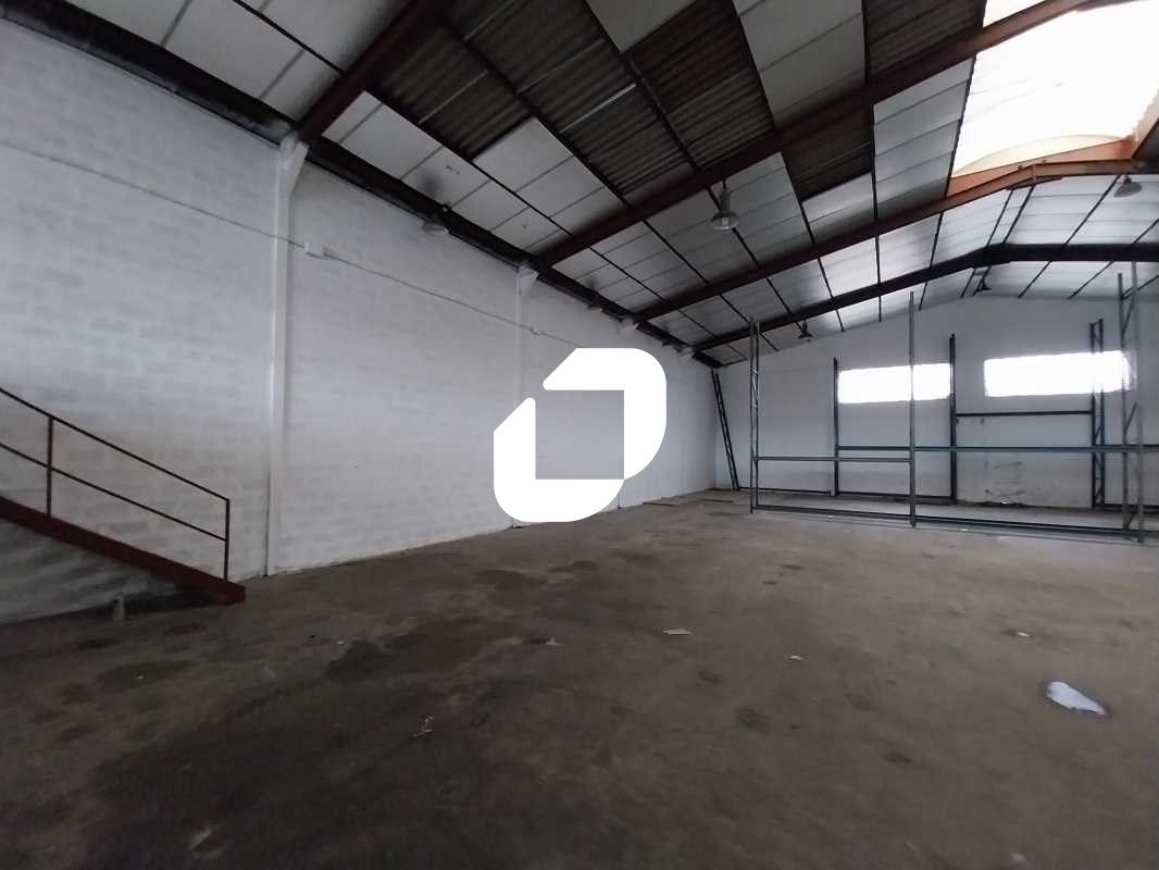 Immprove vous propose un bâtiment d'activité de 6