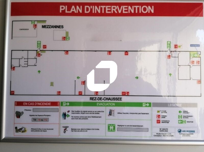 Location entrepots 1200 m² non divisibles