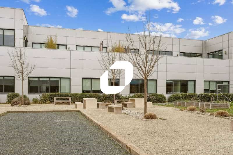 IMMPROVE vous propose à la location 931 m² de bur