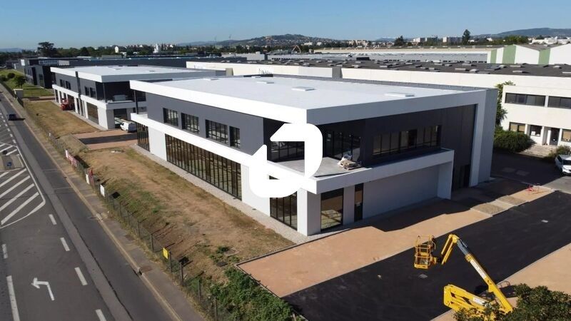 IMMPROVE vous propose à la location un bâtiment p