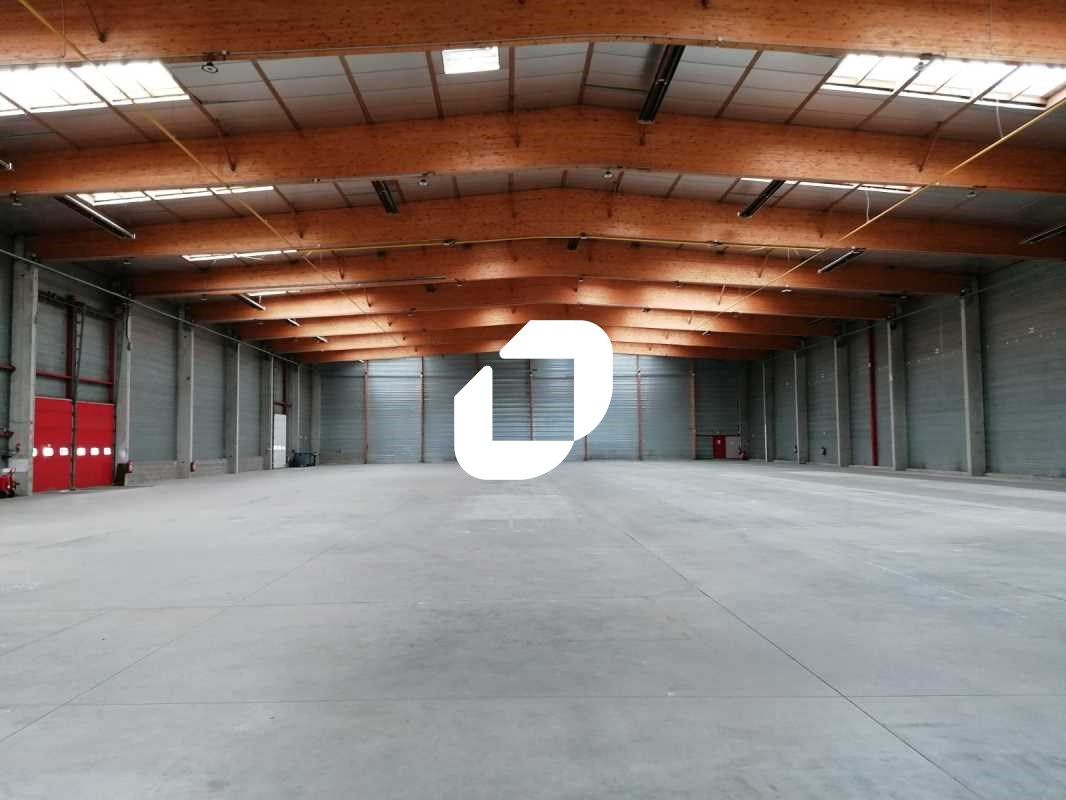 IMMPROVE vous propose, à la location, sur la ZI d