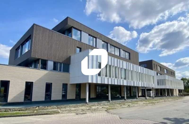 Immprove vous propose à la location 2 surfaces de