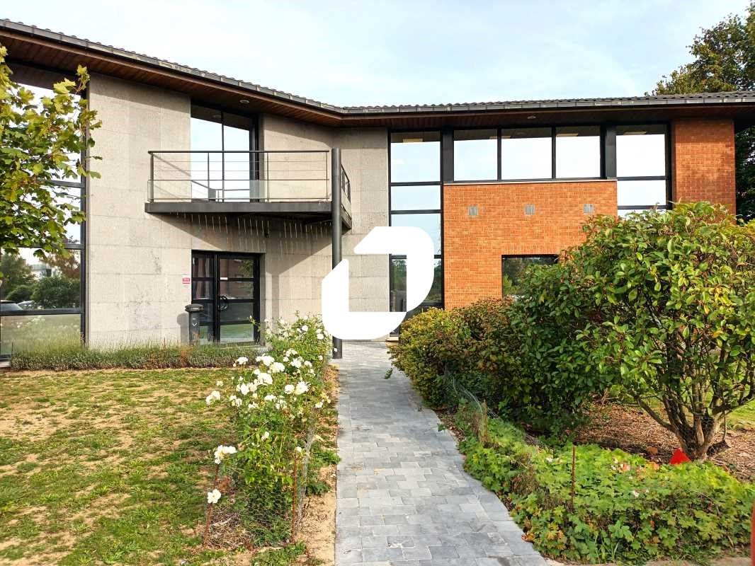 Immprove vous propose des bureaux au 1er étage, d