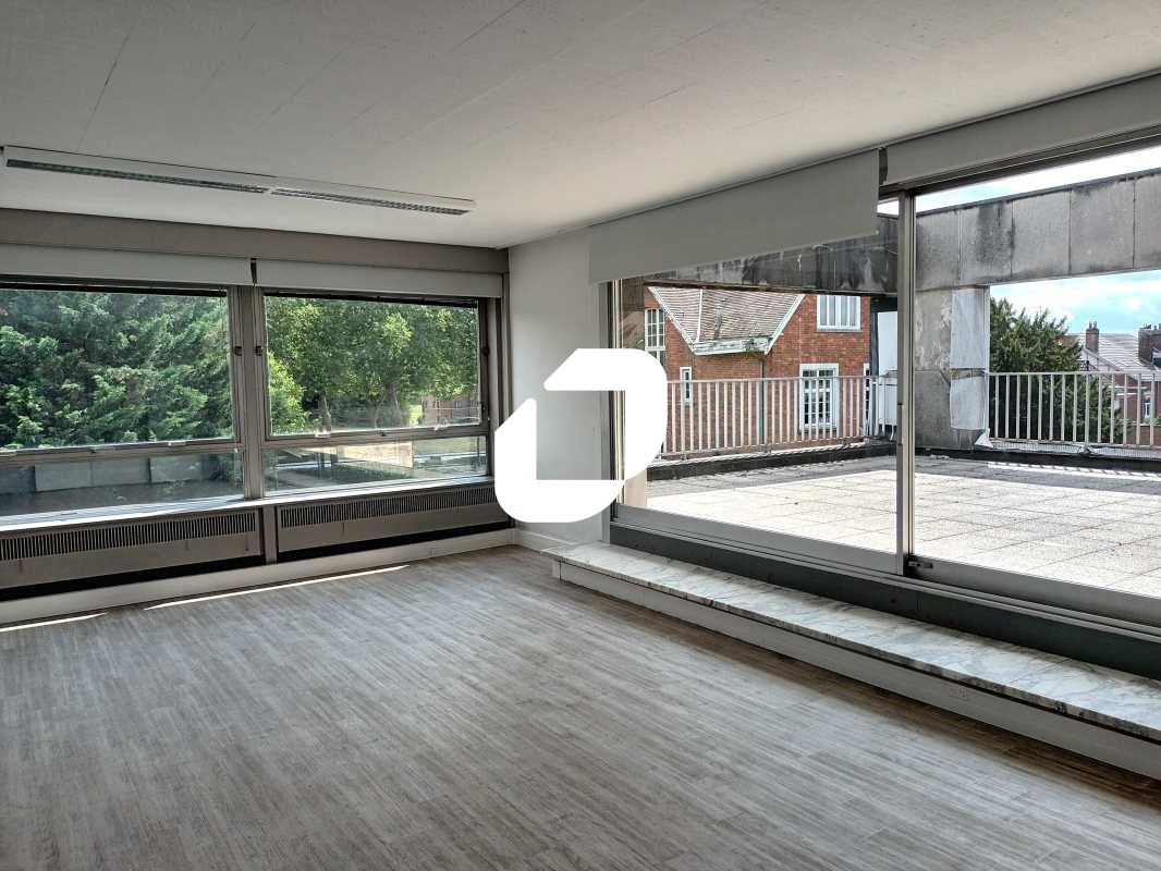 IMMPROVE vous propose, situé en plein coeur de Cr