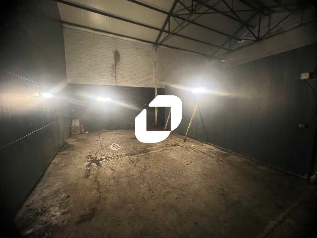 IMMPROVE vous propose à Saint Saulve, un local d'