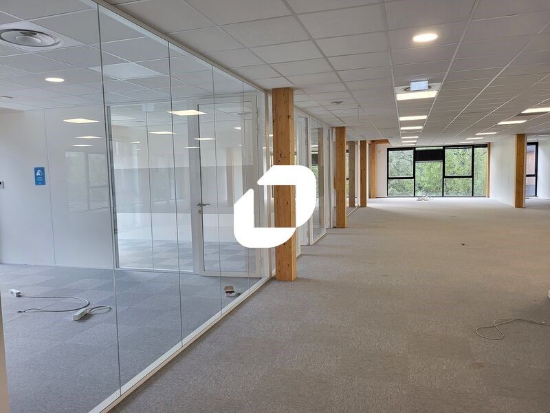 IMMPROVE vous propose à la location un immeuble i