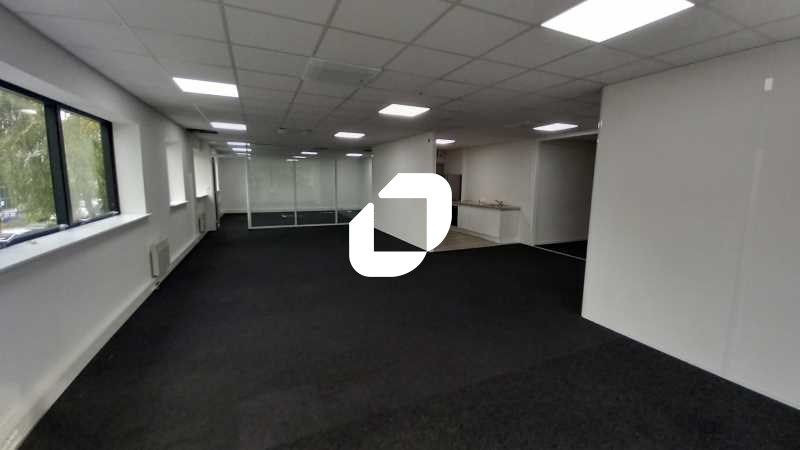 Immprove vous propose à la location, dans un bâti