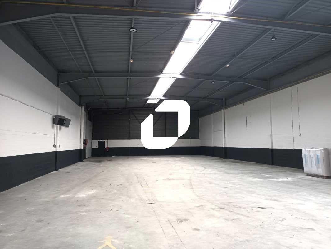 Immprove vous propose, à la location, 2 locaux d'