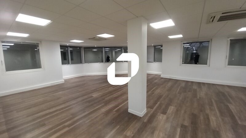 Immprove vous propose à la vente 2 plateaux de bu