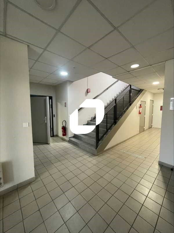 À la recherche de bureaux à louer à Gières ? Ne c