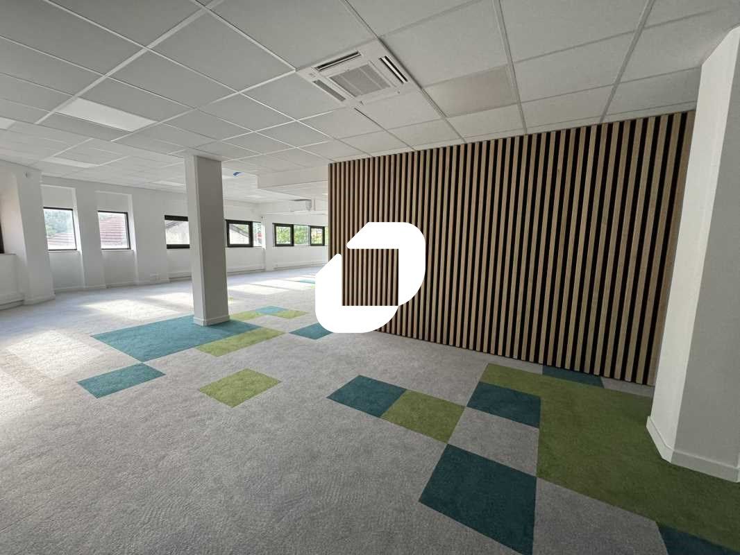 À la recherche d'un espace de bureau moderne et f