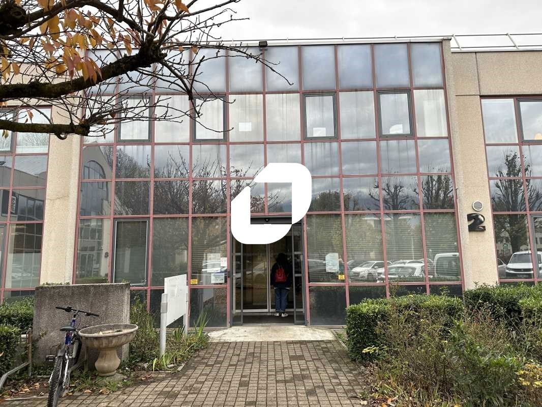 À la recherche d'un espace de bureau spacieux et 