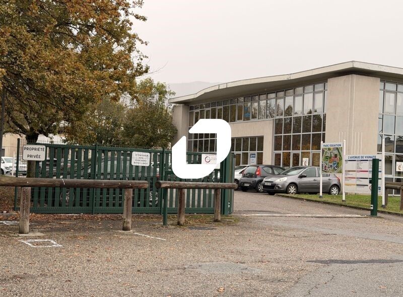 À la recherche de bureaux à louer à Gières ? Ne c