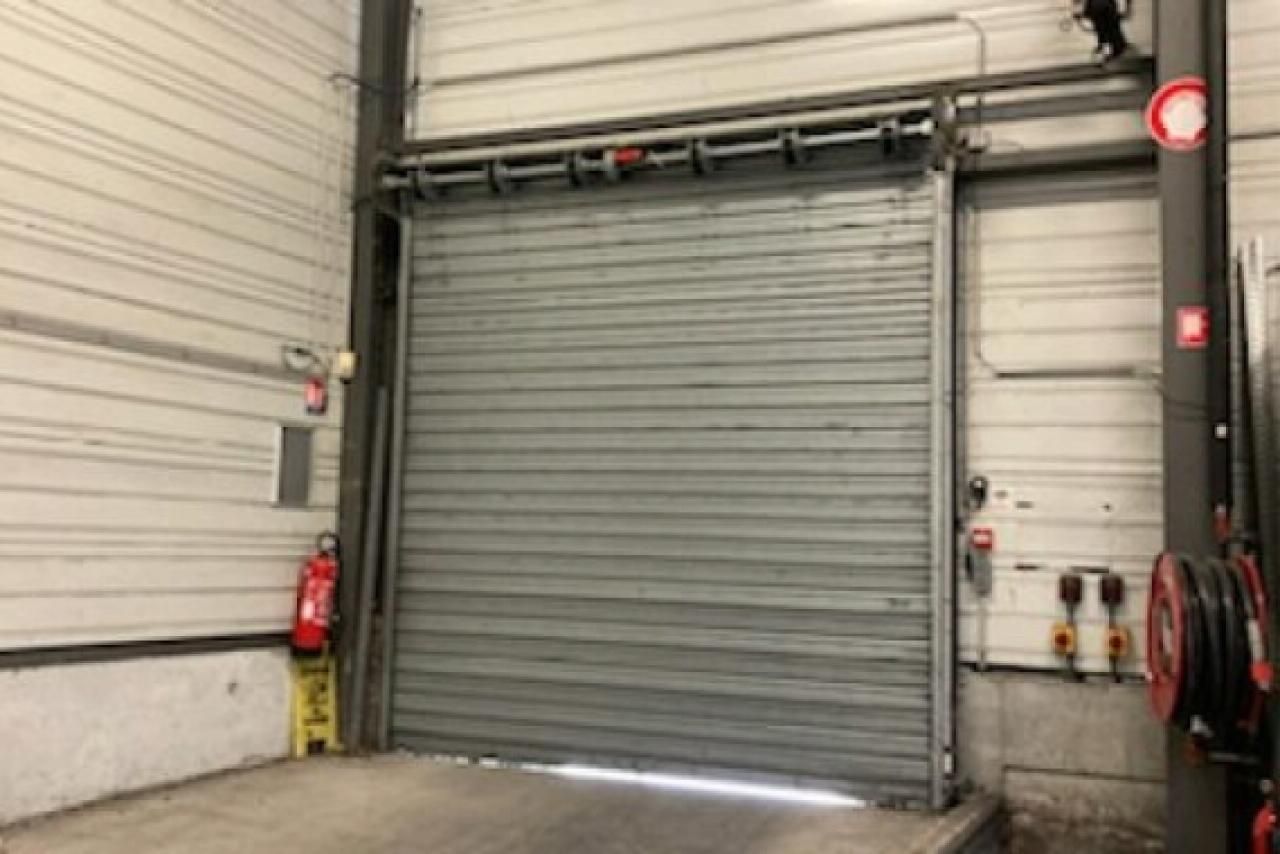 2000 m² pour ce activité en location à Eysines