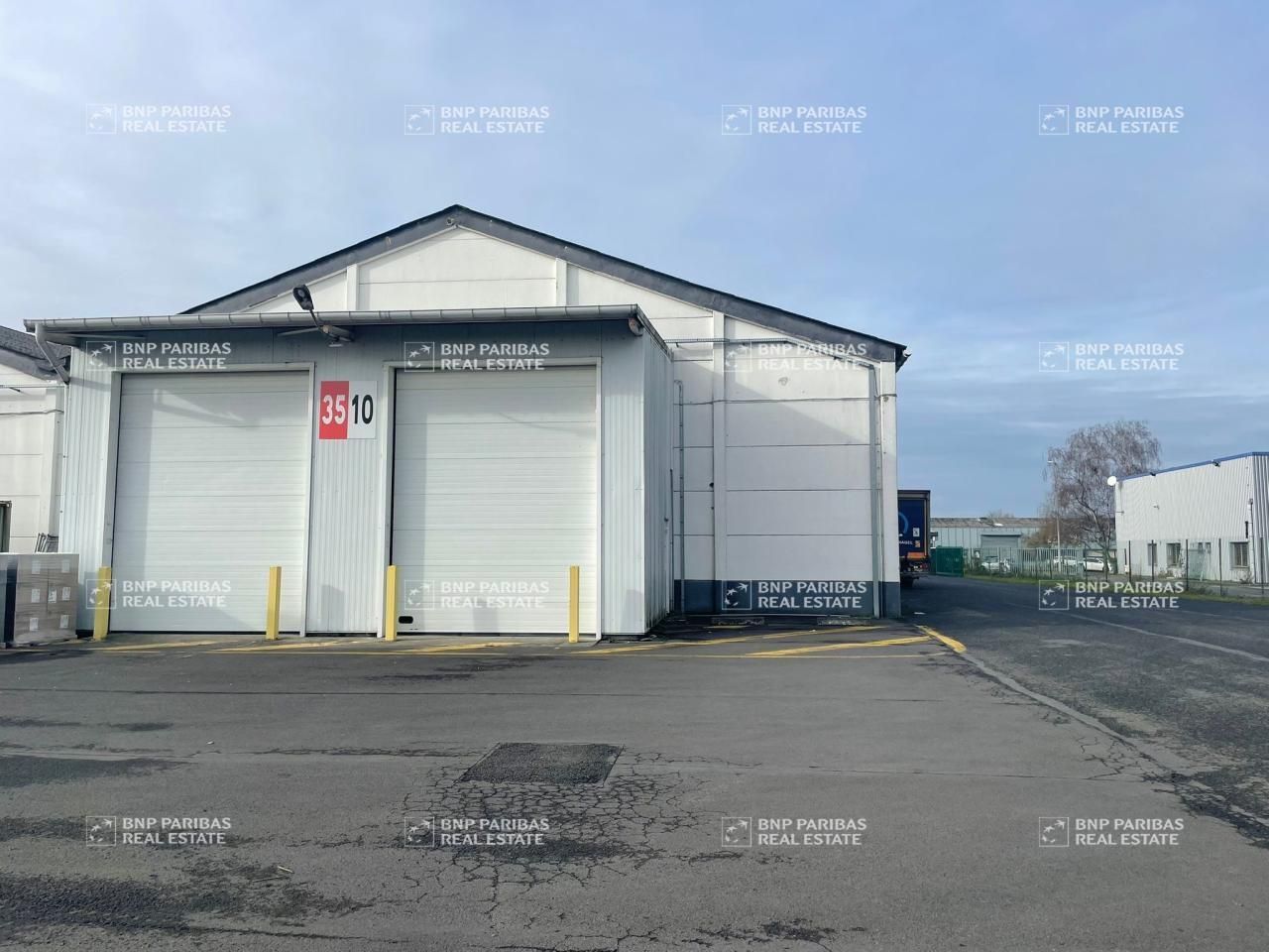 1000 m² pour ce activité en location à Seclin