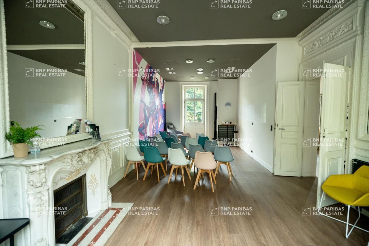 440.1 m² pour ce bureaux en location à Rennes