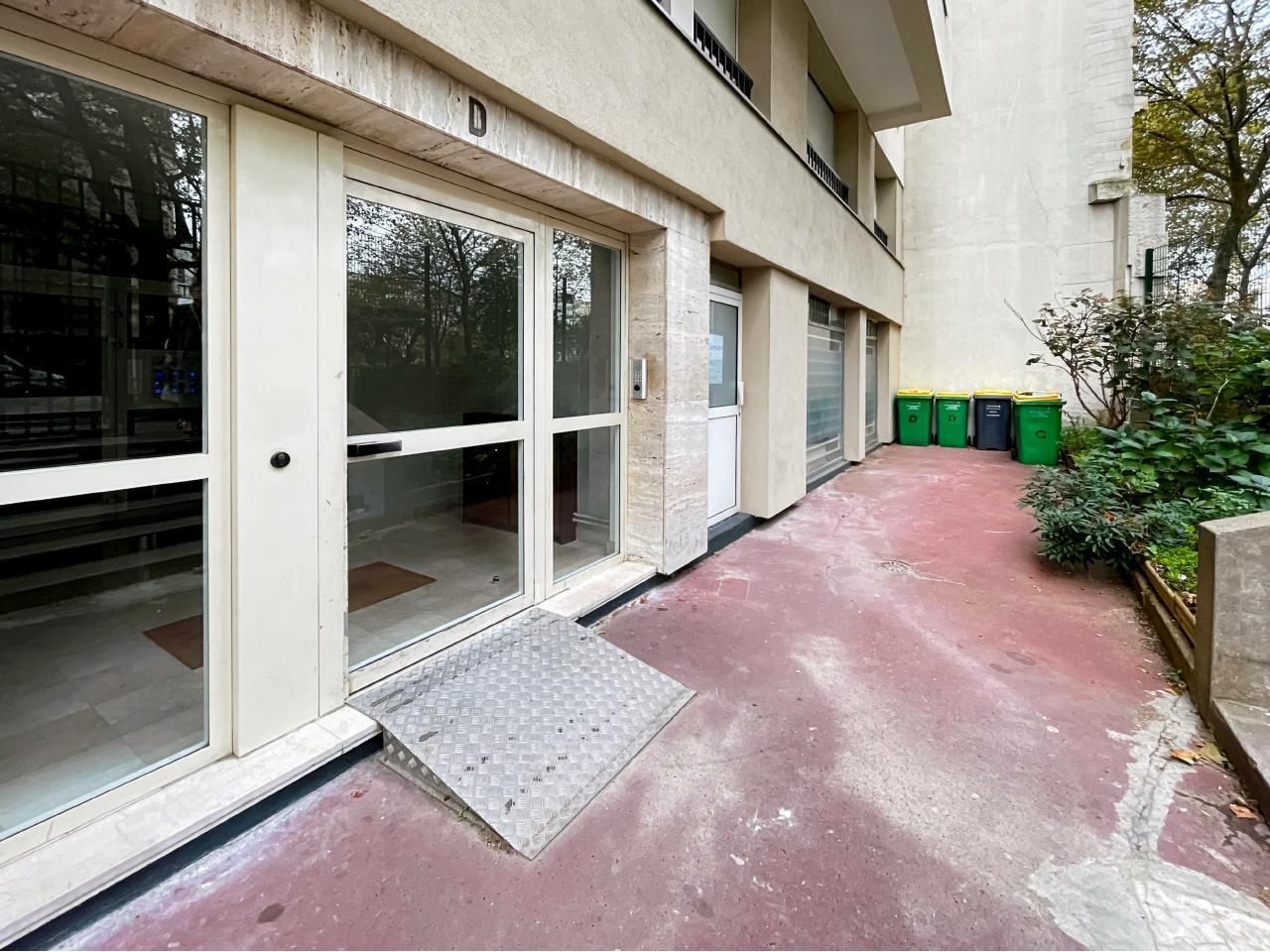 Location Bureaux 120 m² non divisibles 75018 Paris