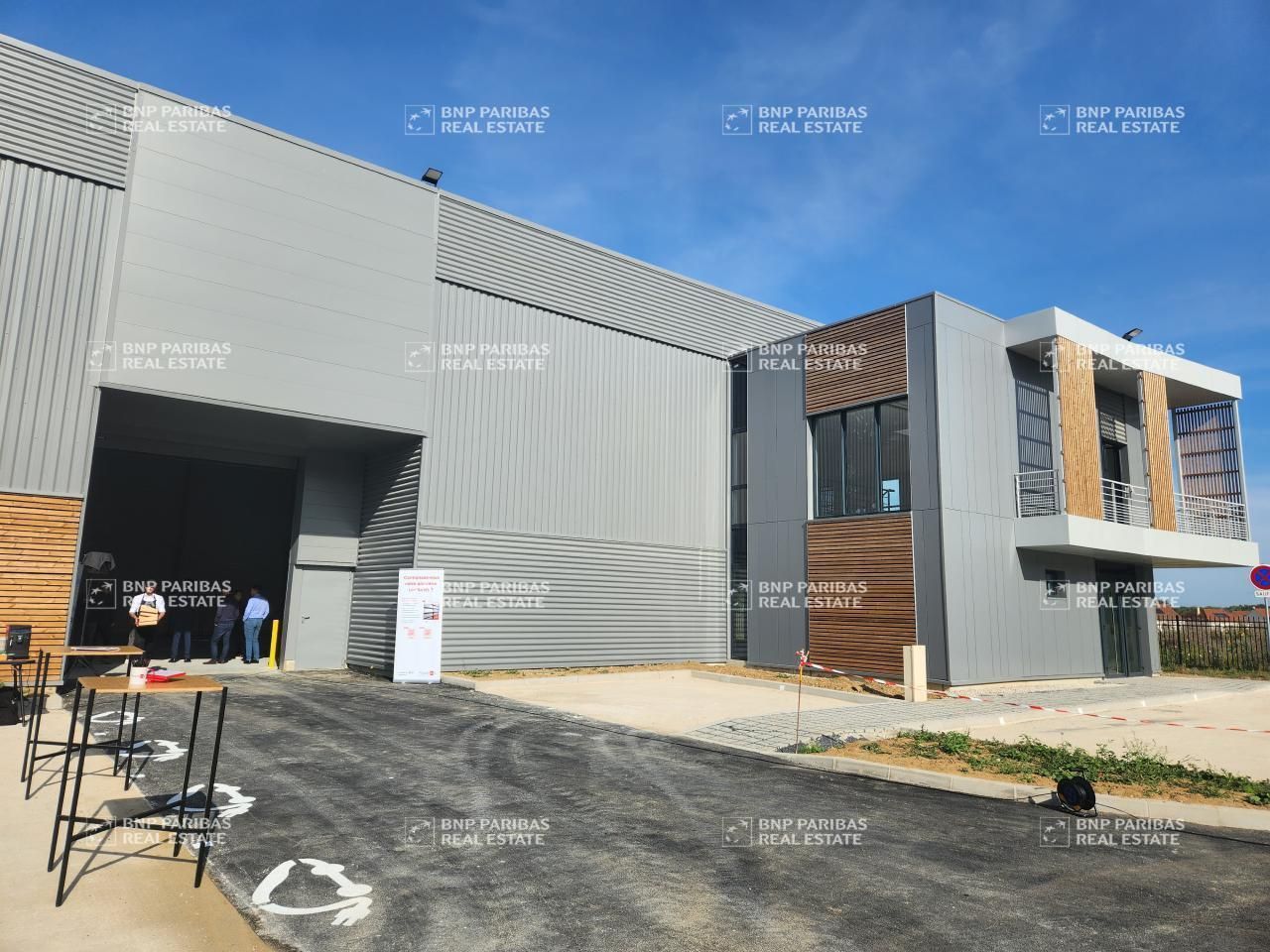 Location PME-PMI 1418 m² non divisibles 77600 Chanteloup-en-brie