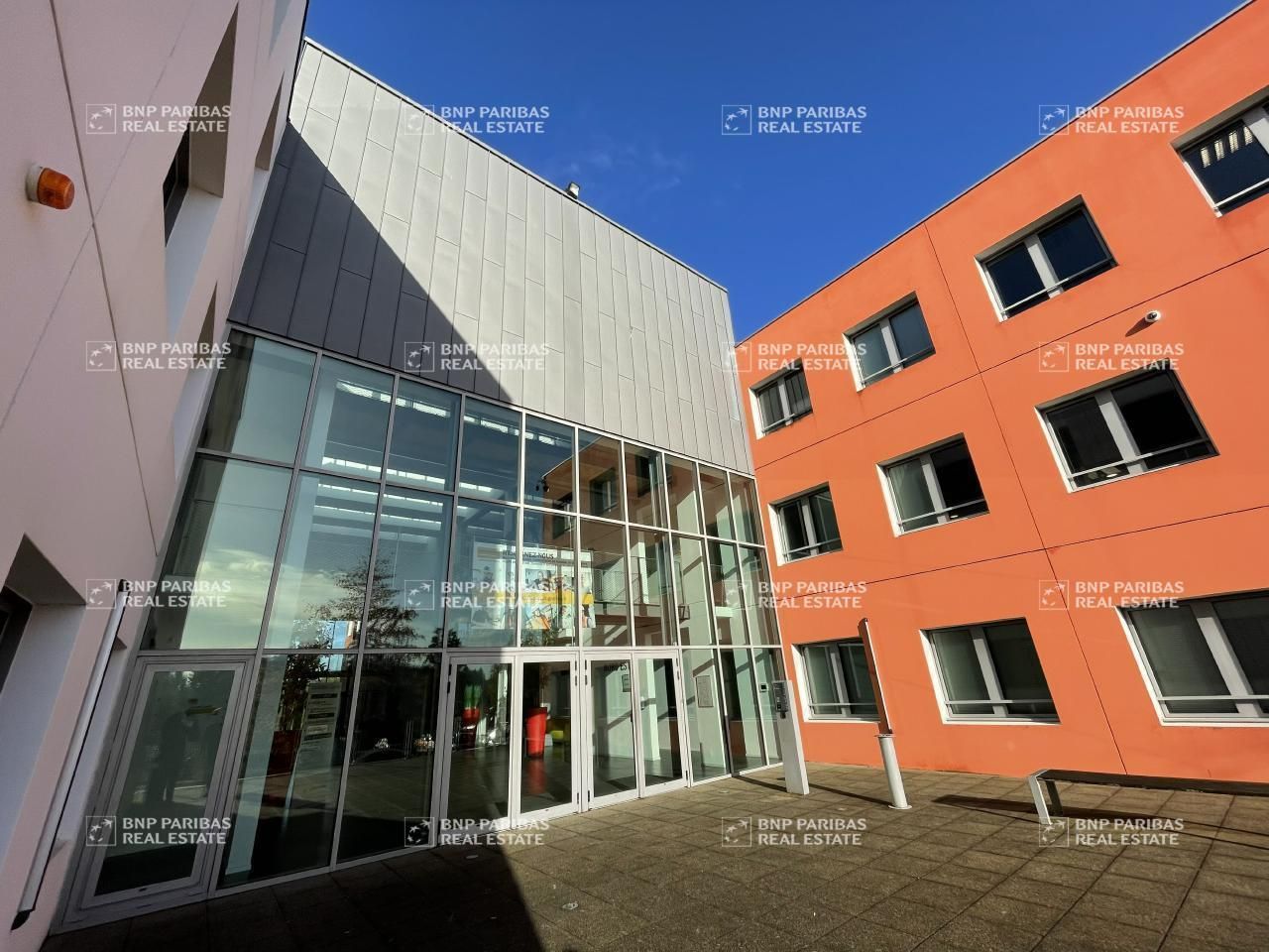 Location Bureaux 335.4 m² non divisibles 44700 Orvault