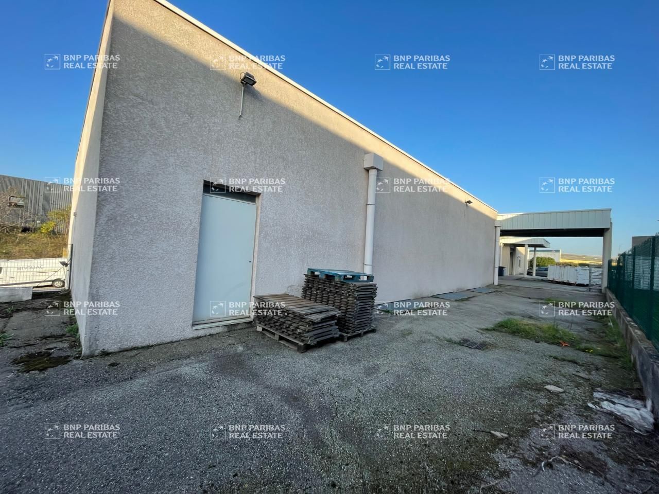 Location Activité 620 m² non divisibles 69960 Corbas