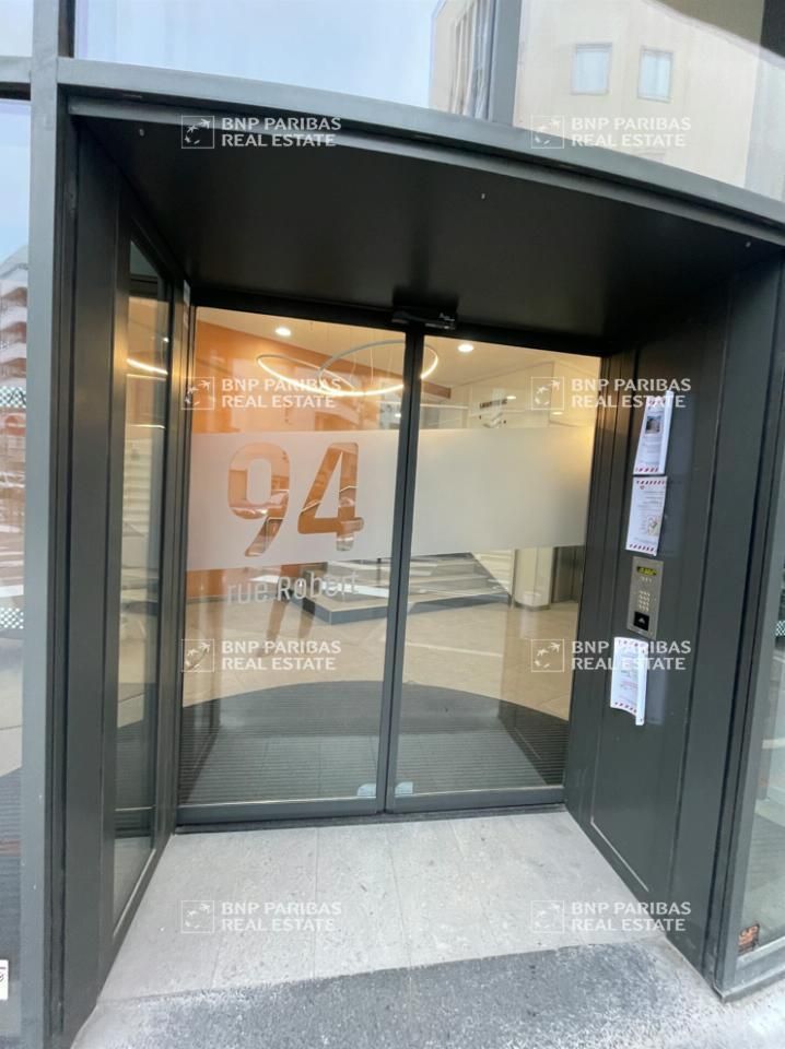 3993 m² pour ce bureaux en location à Lyon