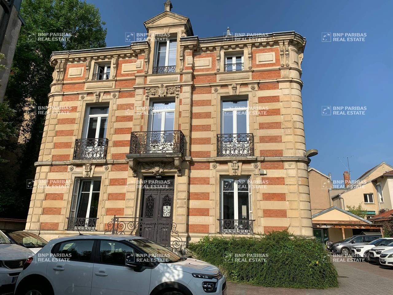 462.97 m² pour ce bureaux en location à Nancy
