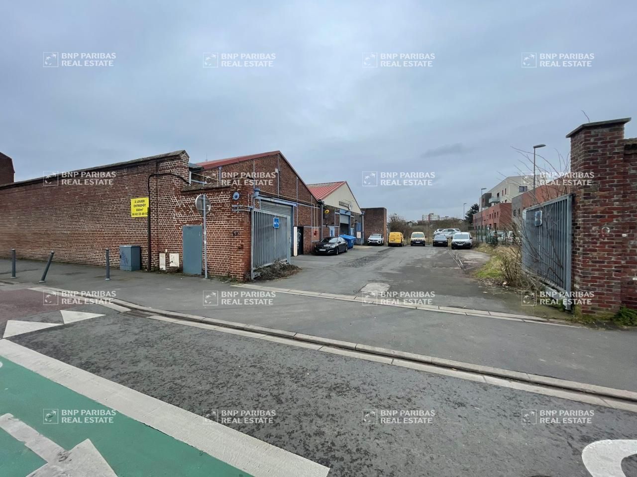 650 m² pour ce activité en location à Hellemmes lille