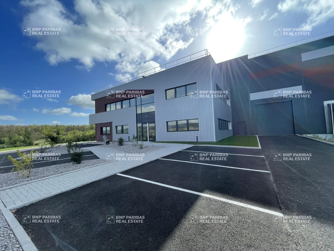 6425 m² pour cetentrepôts classe c en location à Monswiller