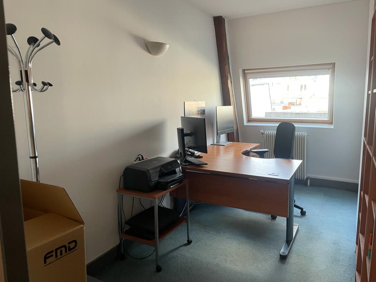 280 m² pour ce bureaux en location à Paris