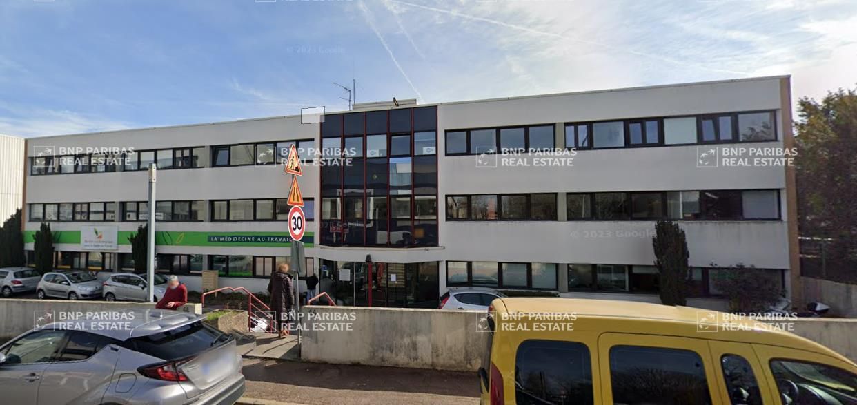 220 m² pour ce bureaux en location à Chatillon