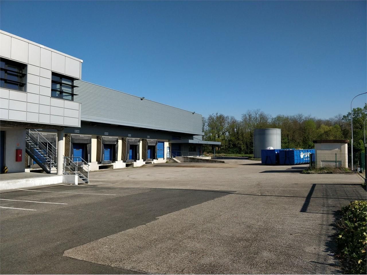Location Activité 10750 m² divisibles 01700 Miribel