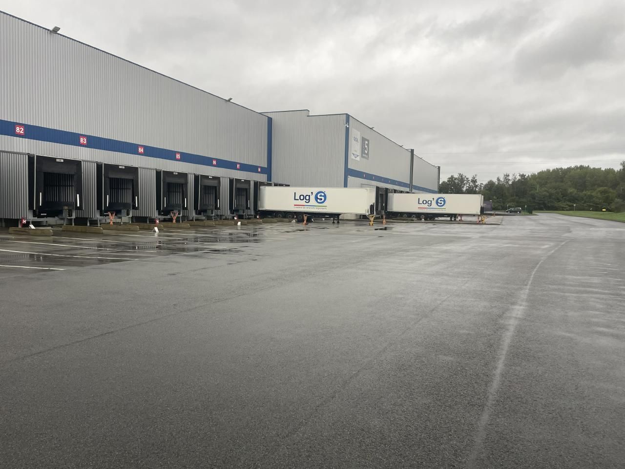 Location Entrepôts classe A 23342 m² non divisibles 59410 Anzin