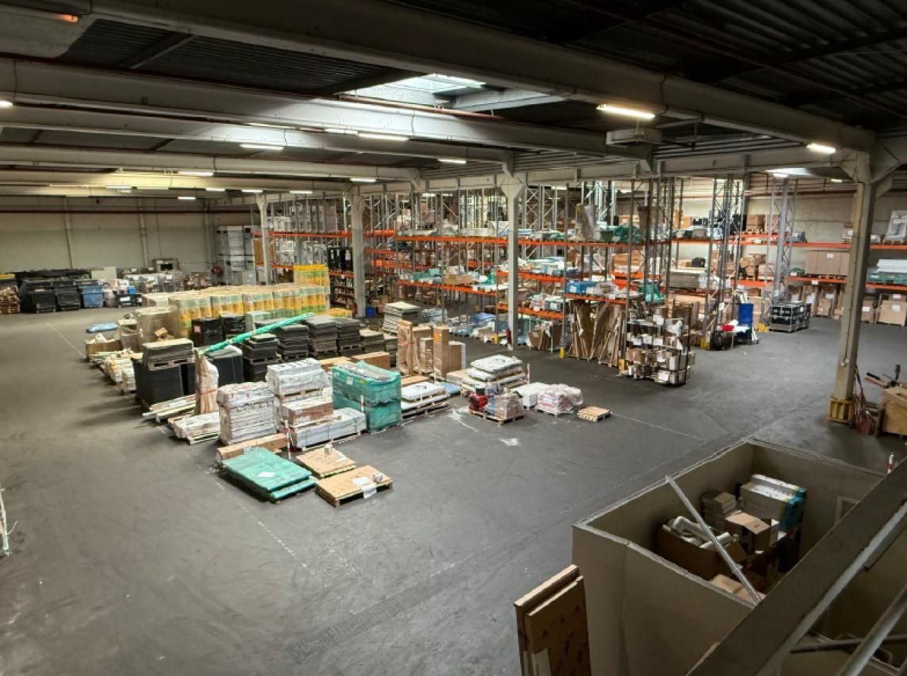 Location Entrepôts classe B 3250 m² divisibles 91140 Villejust