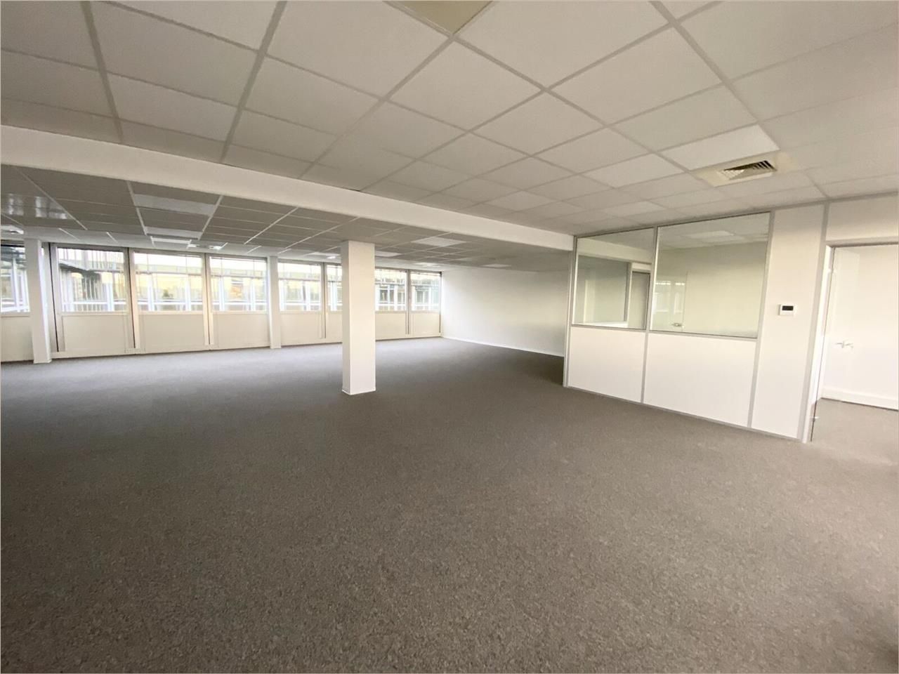 Nous vous proposons des surfaces de bureaux rénov