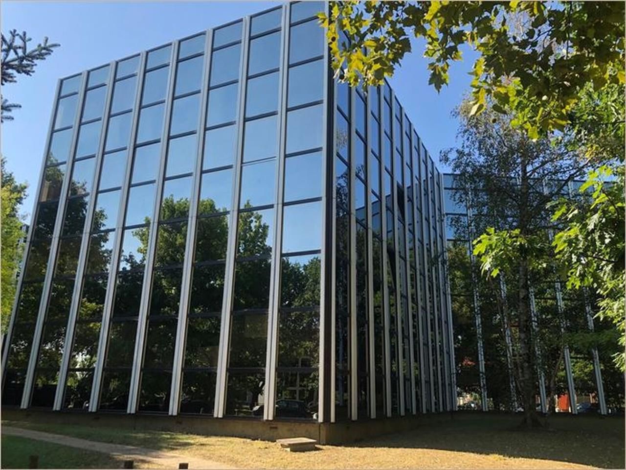 - A LOUER - BUREAUX RENOVES !    Nous vous propos