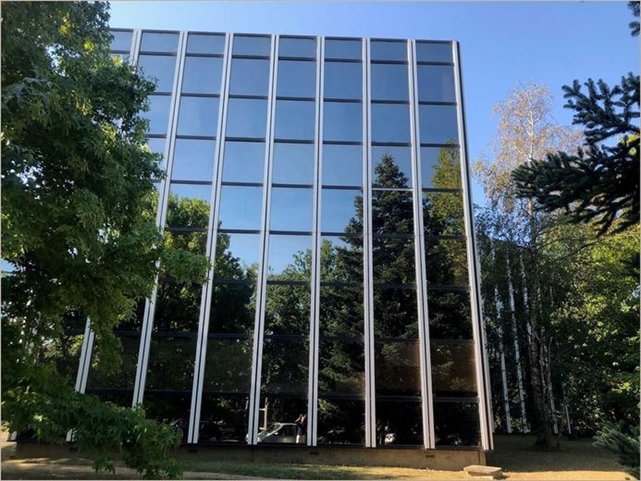 - A LOUER - BUREAUX RENOVES !    Nous vous propos