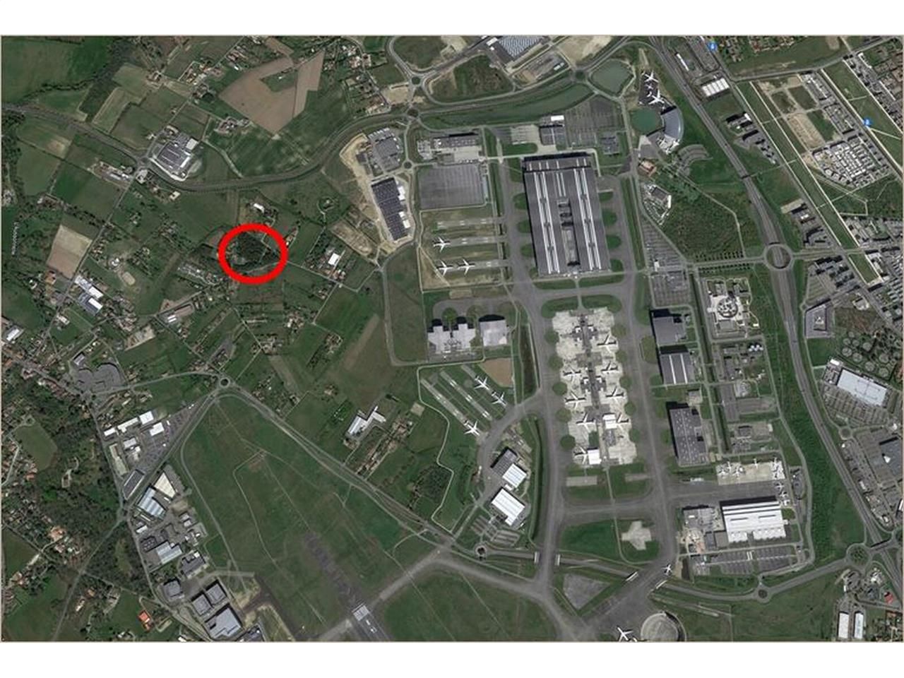 Terrain industriel à vendre, au nord-ouest de Tou