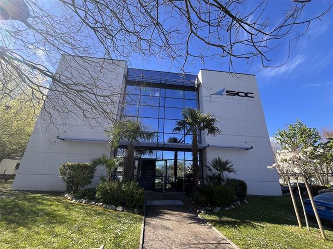 - BUREAUX A LOUER -  Plateaux à usage de bureaux 