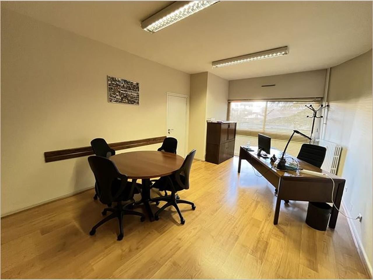 - A VENDRE - Surface de bureaux proposée à la v