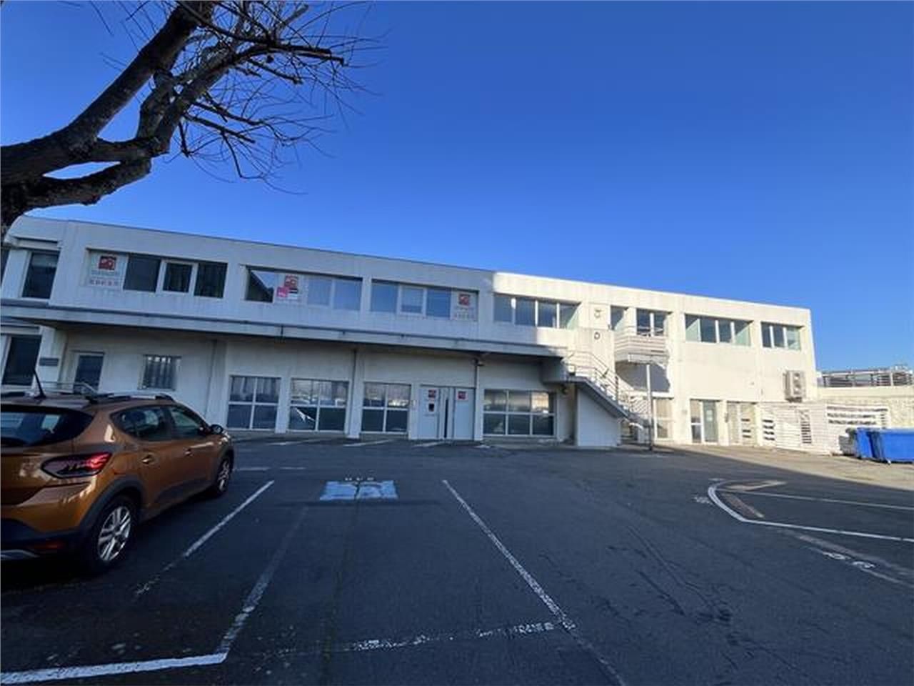 - A VENDRE -   Immeuble indépendant idéalement si