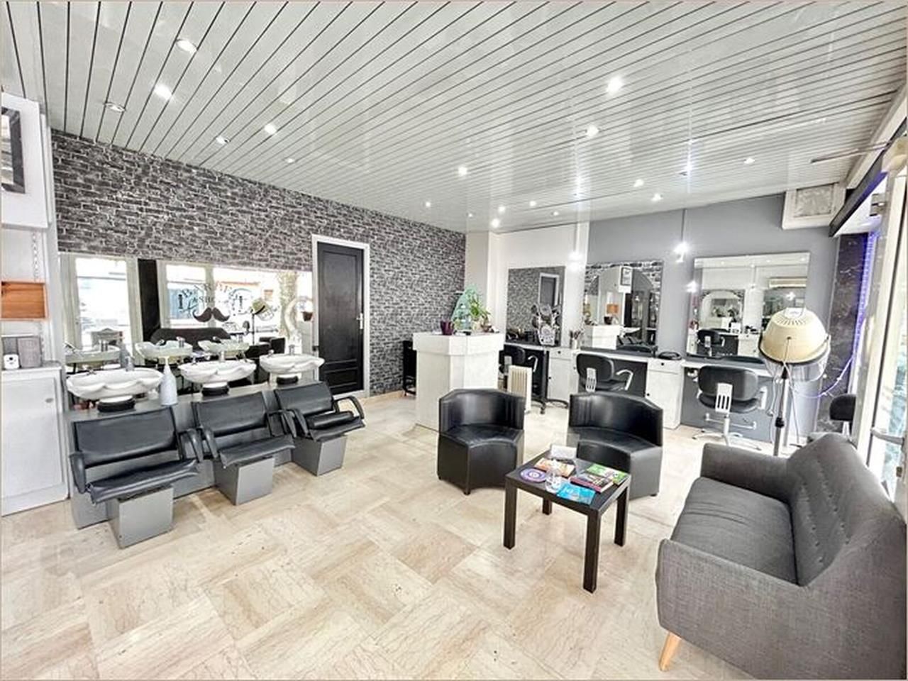 Local commercial disponible en location sur l'ave