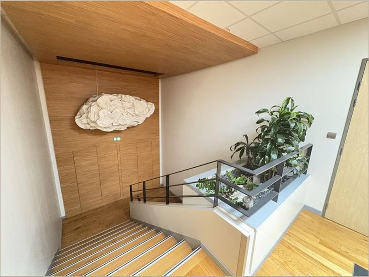 - A LOUER -   Plusieurs surfaces de bureaux à lou